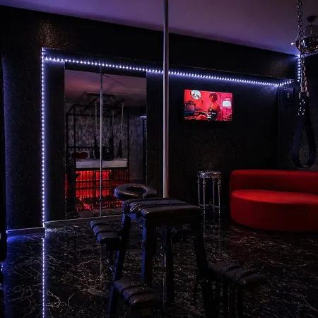 Room- Adult Only Alloggio in famiglia