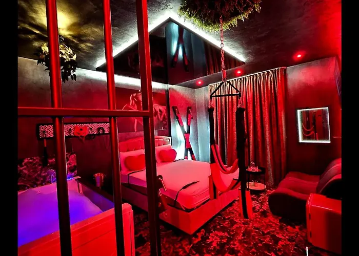 Love Room Gazde/Camere de închiriat *